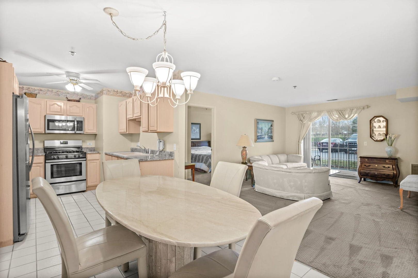 115 Hunt Club Drive, St. Charles – photo 2