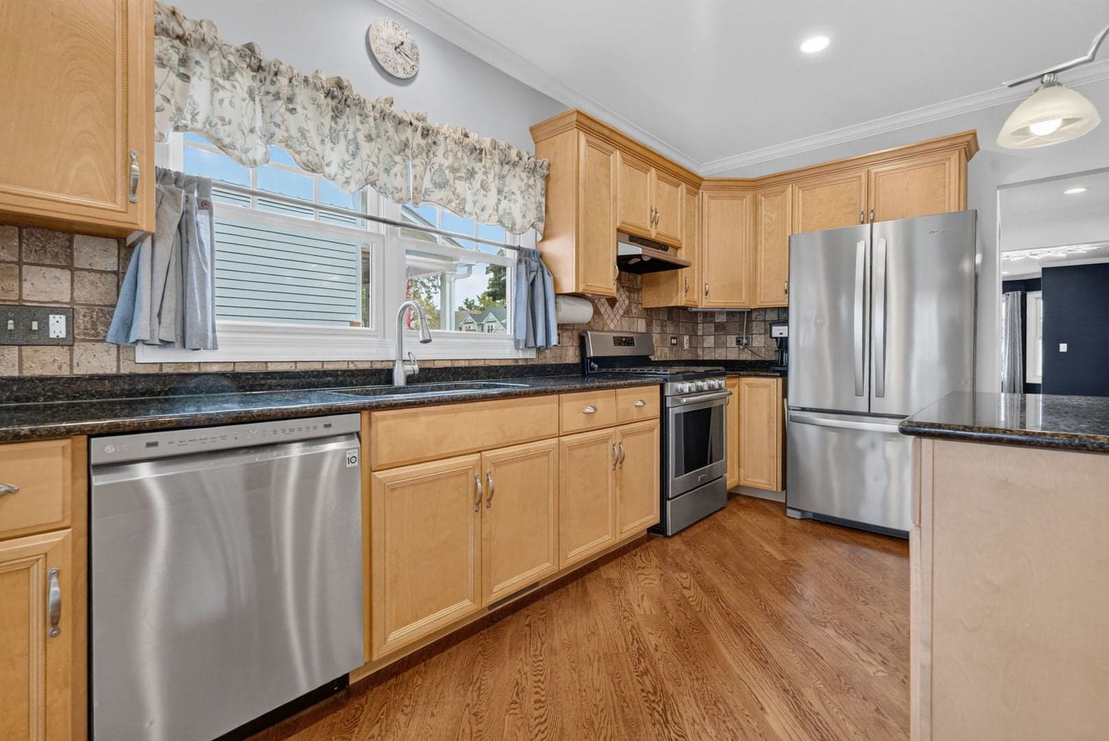 4344 Elm Street, Downers Grove, IL, 60515 - photo 38