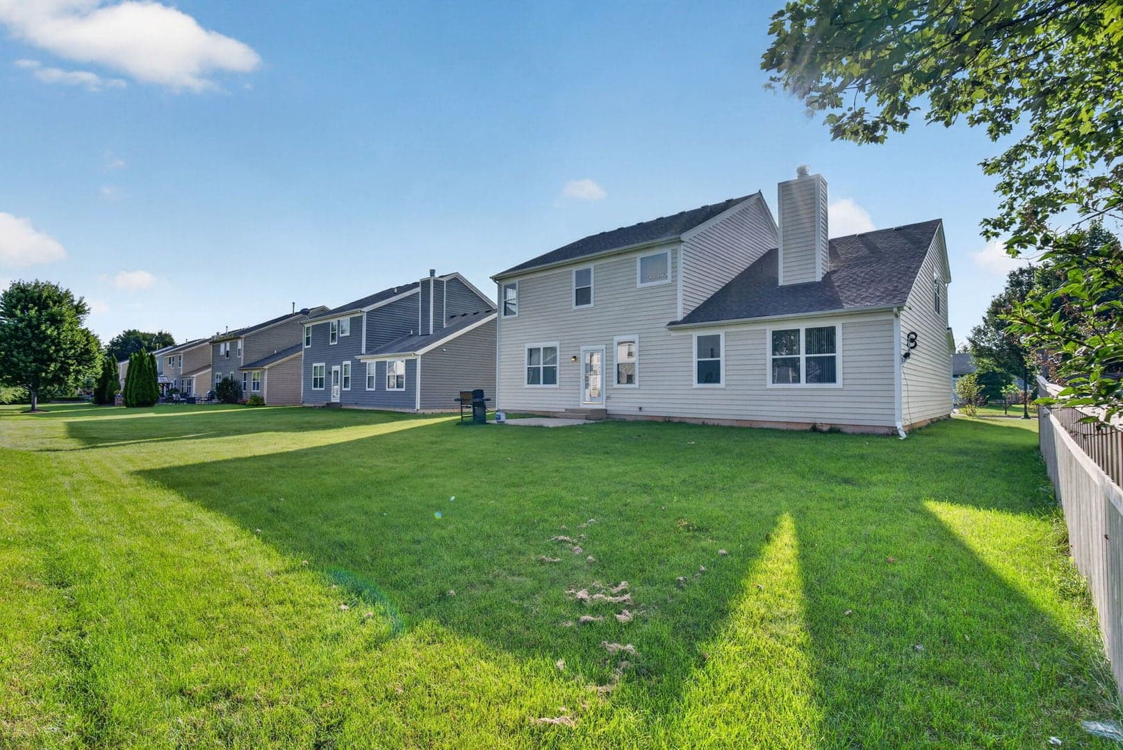 3020 Chalkstone Avenue, Elgin – photo 4