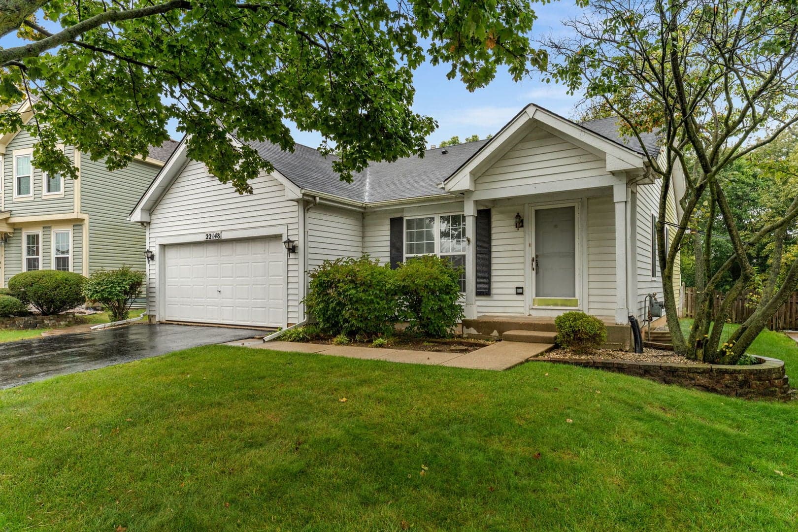 22148 Plymouth Circle, Plainfield – photo 1
