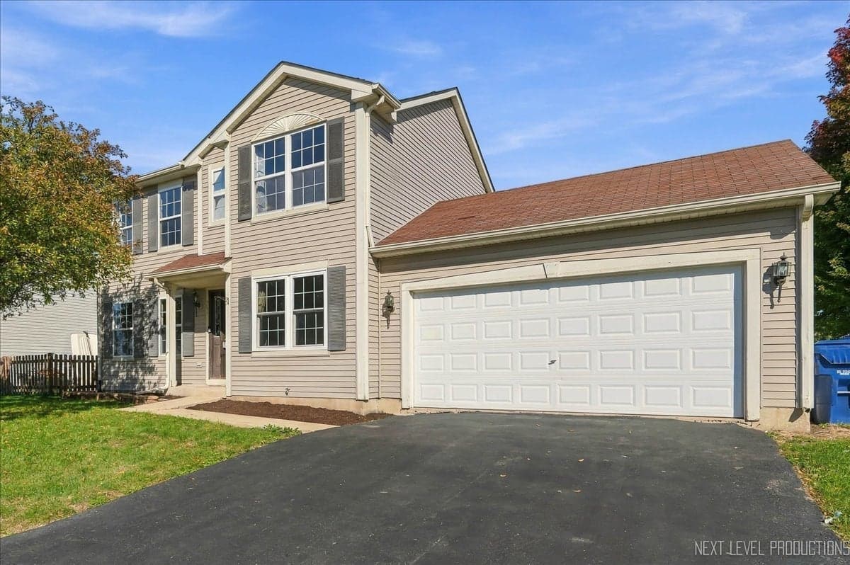 761 Blooming Drive, DeKalb – photo 1
